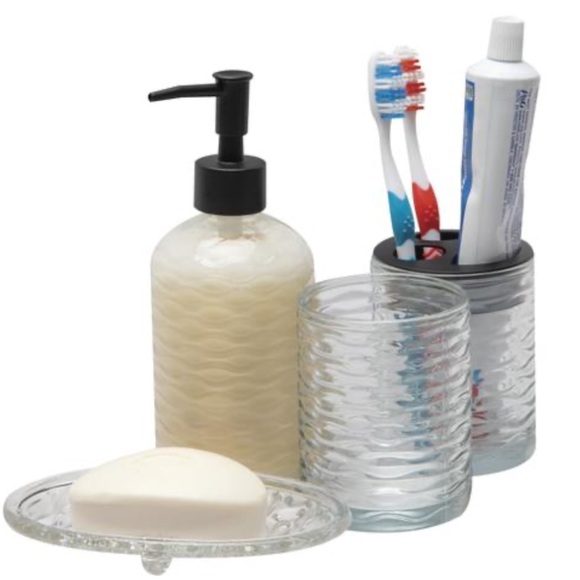Bathroom Essentials 4 Piece Bathroom Accessory Set NEW - Picture 2 of 4